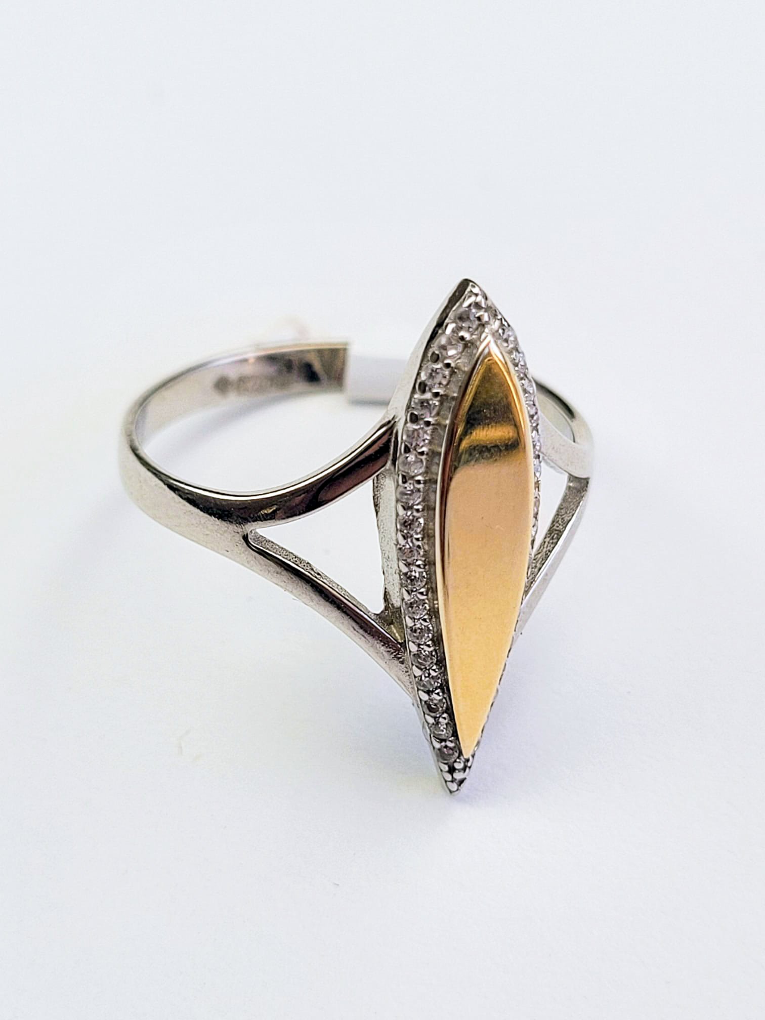 1689 Pierścionek Svitozar - obrazek 1